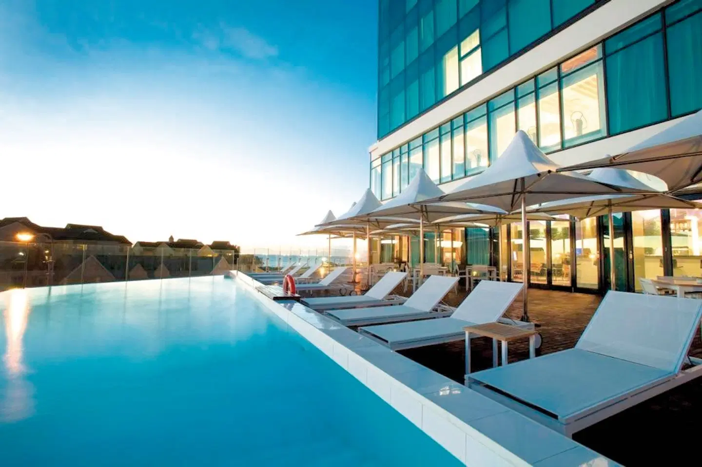 Radisson Blu Hotel Port Elizabeth OUTDOOR_POOL