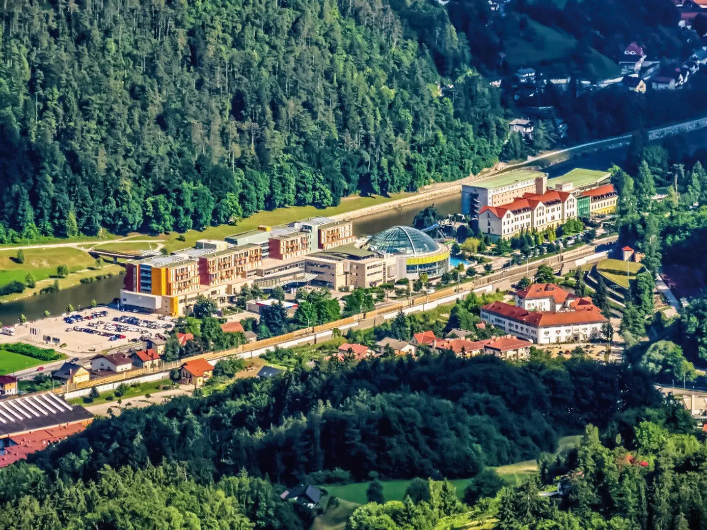 Hotel Thermana Park Lasko EXTERIOR