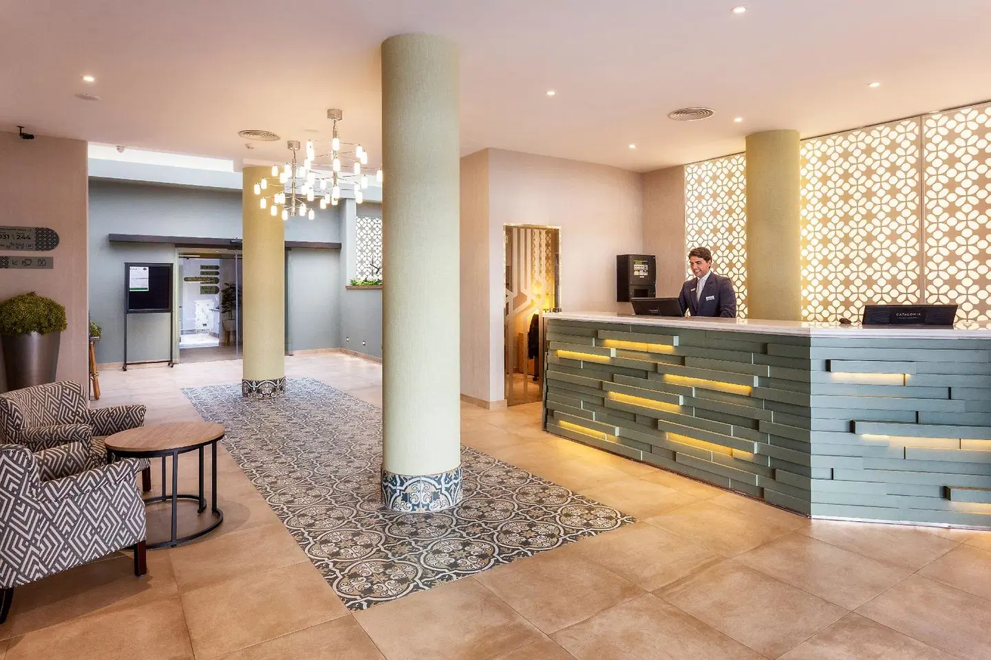 Catalonia Santa Justa LOUNGE_LOBBY