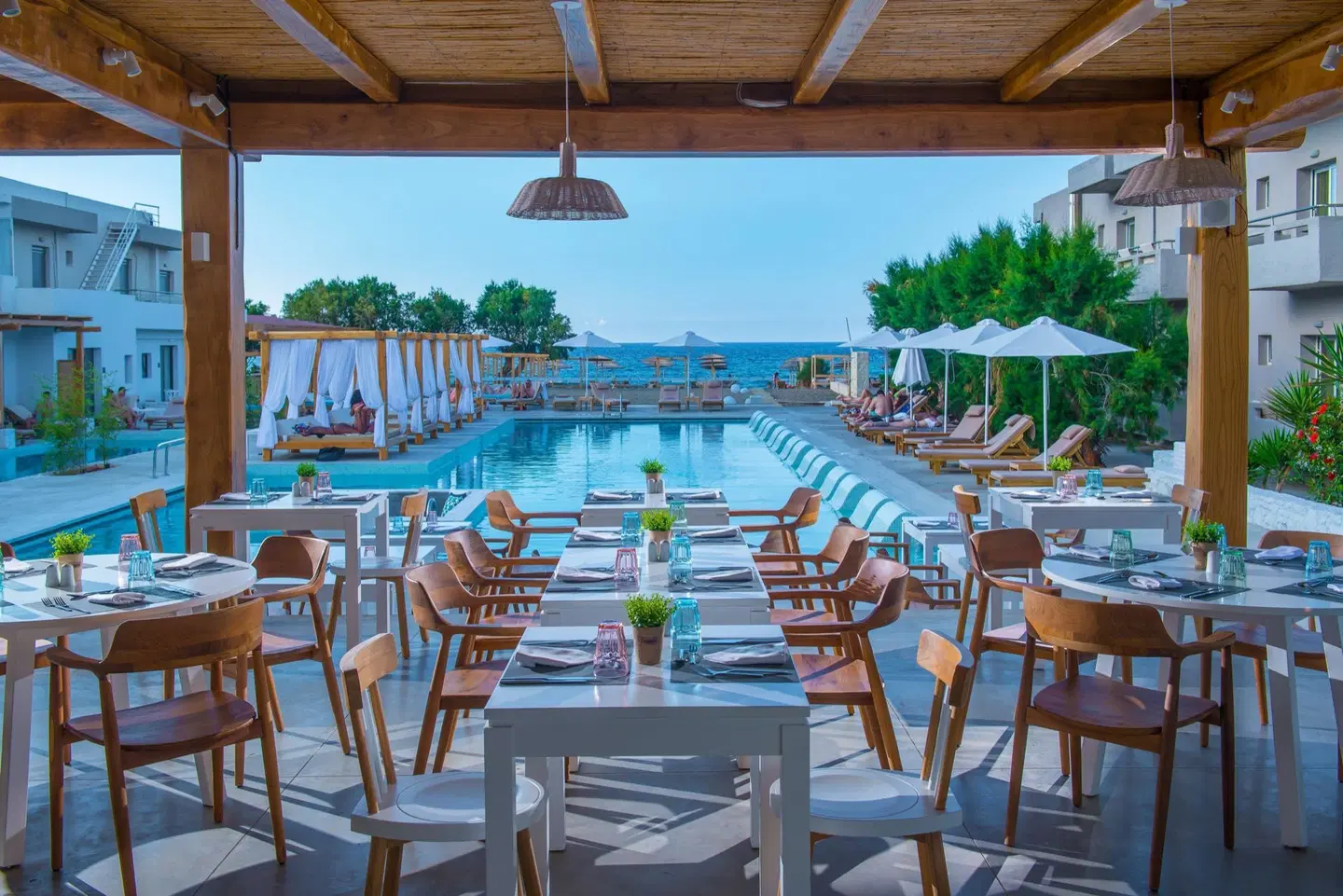 Paralos Lifestyle Beach Restaurant