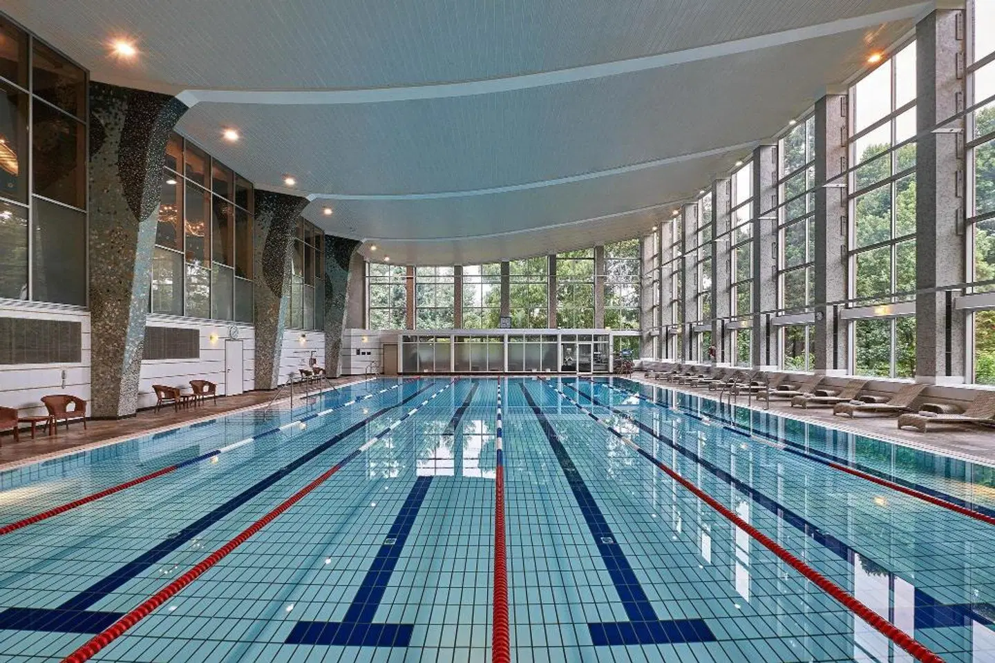 Hilton Frankfurt City Centre Hallenbad