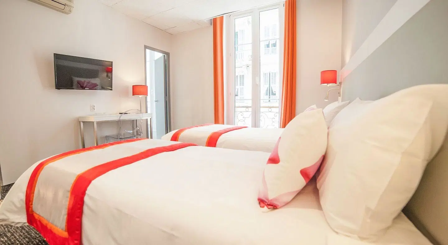 Amaryllis ROOM_EXAMPLE