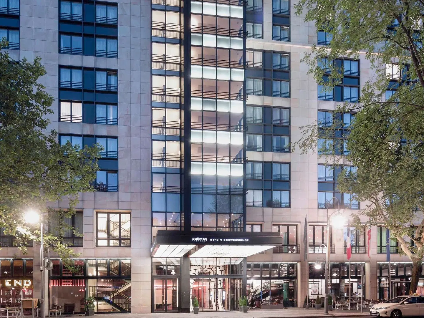 Pullman Berlin Schweizerhof EXTERIOR