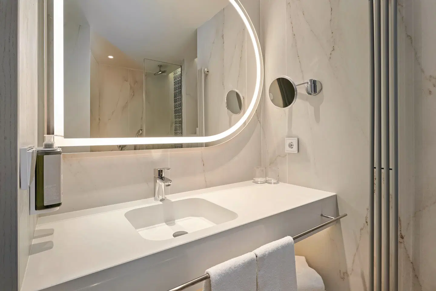 Hipotels Flamenco Badezimmer