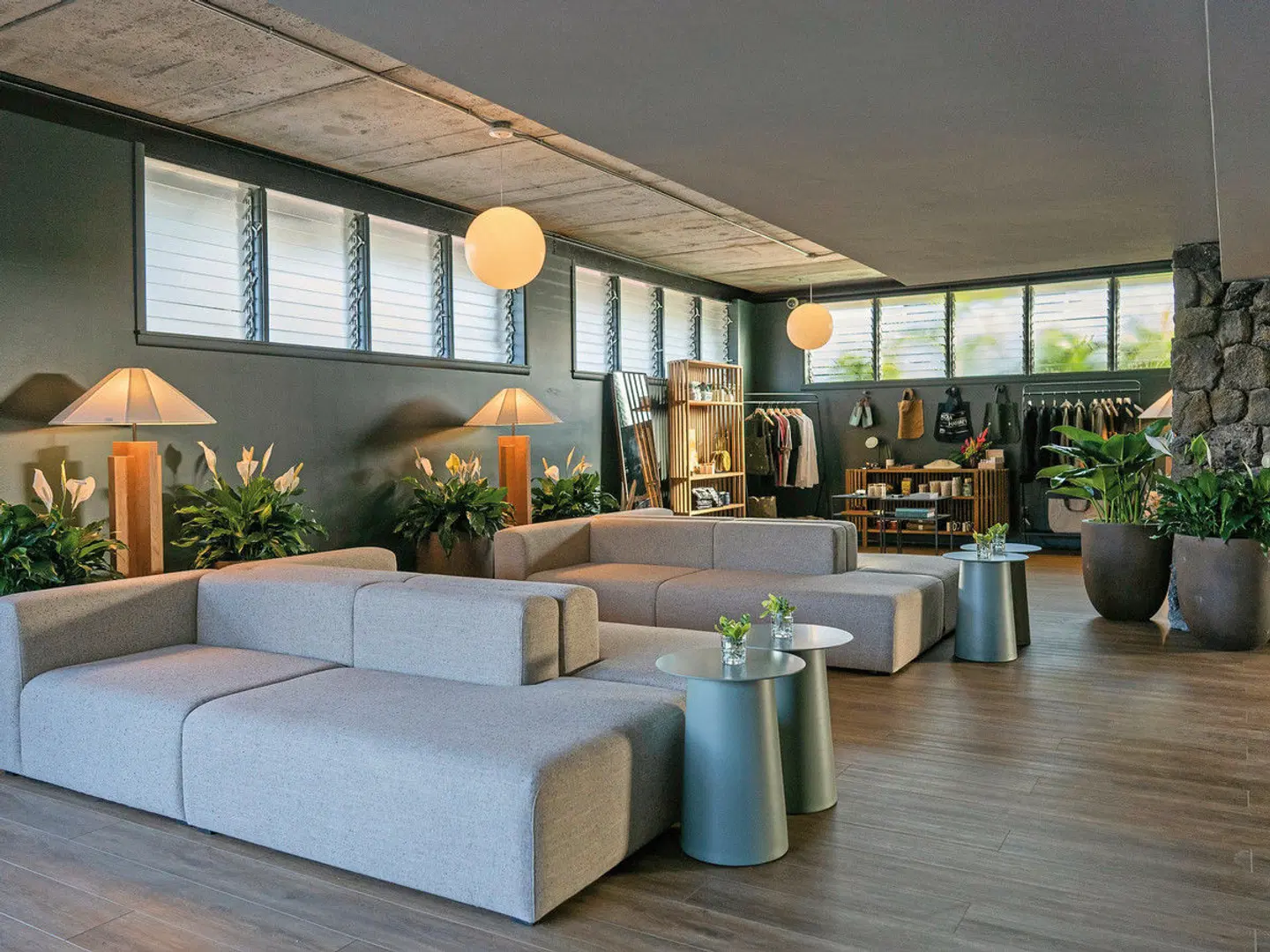 Pacific 19 Kona LOUNGE_LOBBY