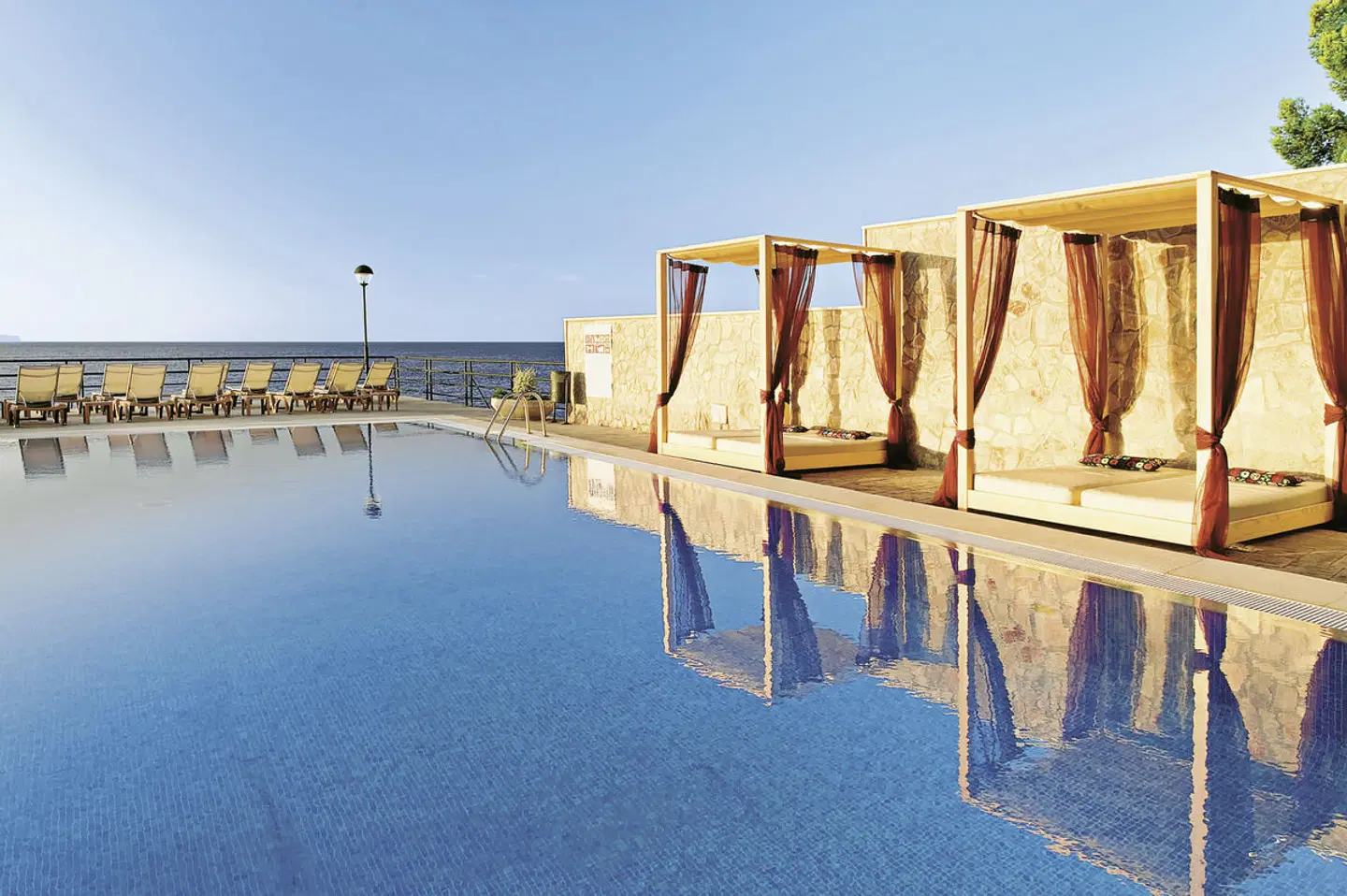 Barceló Illetas Albatros OUTDOOR_POOL