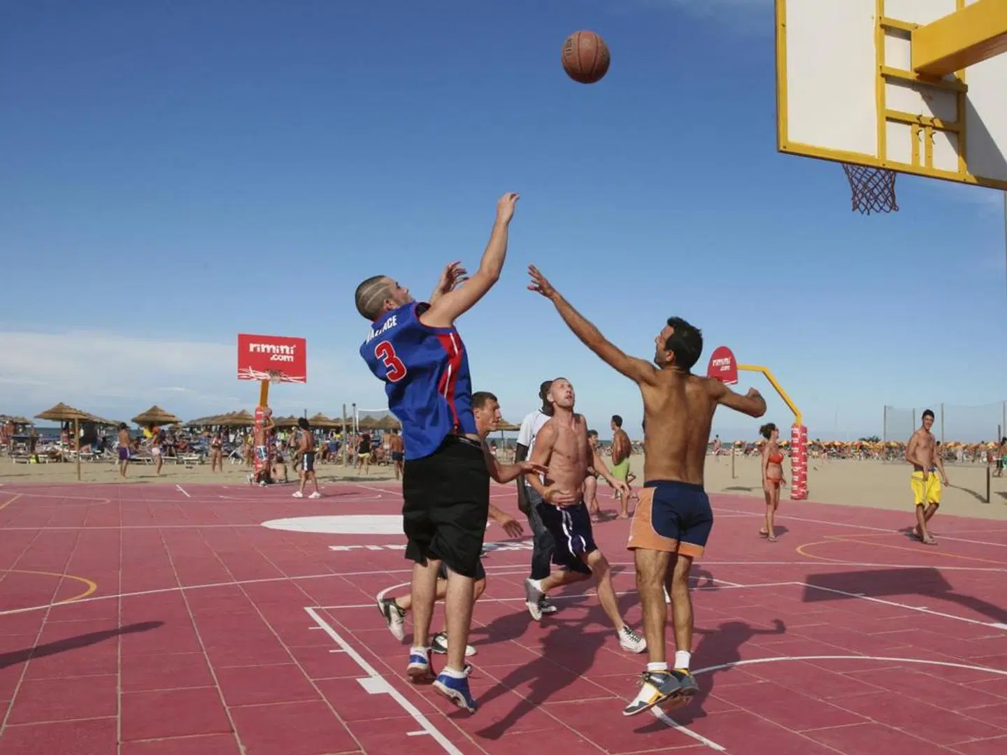 Polo SPORTS_AND_LEISURE