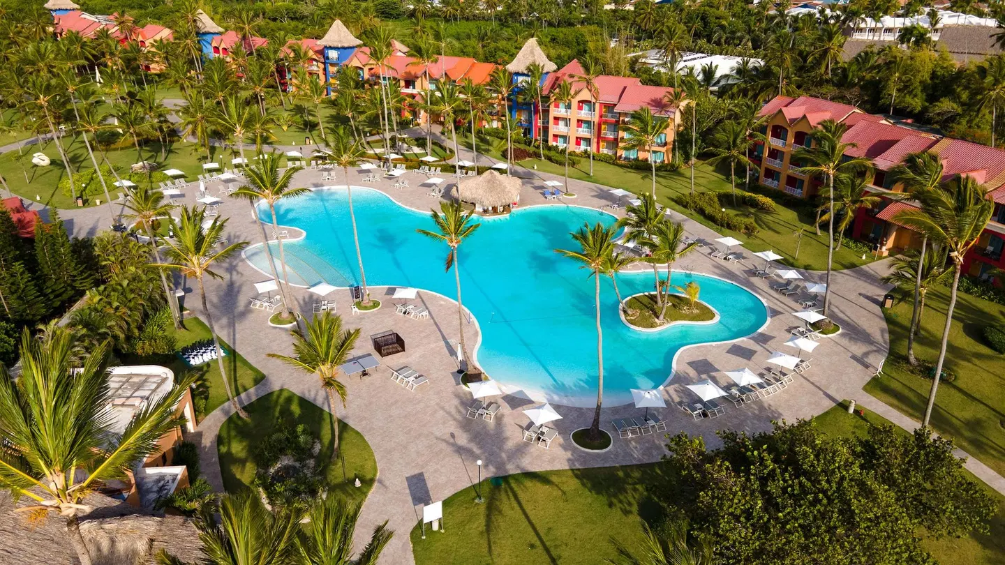 Punta Cana Princess All Suites & Spa Resort OUTDOOR_POOL