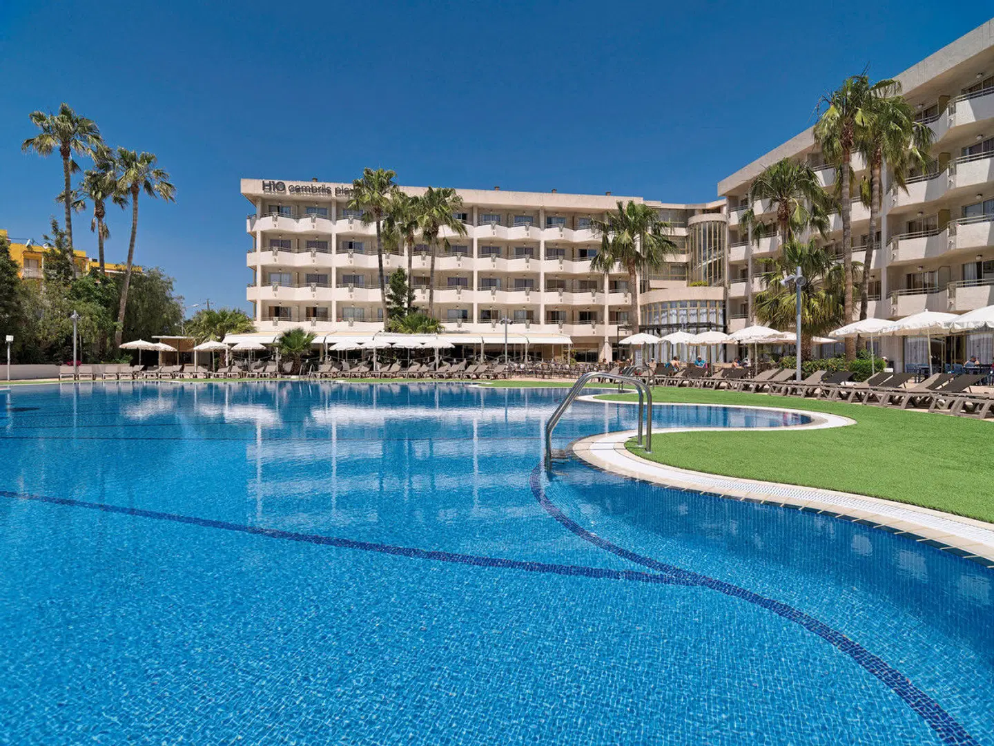 H10 Cambrils Playa OUTDOOR_POOL