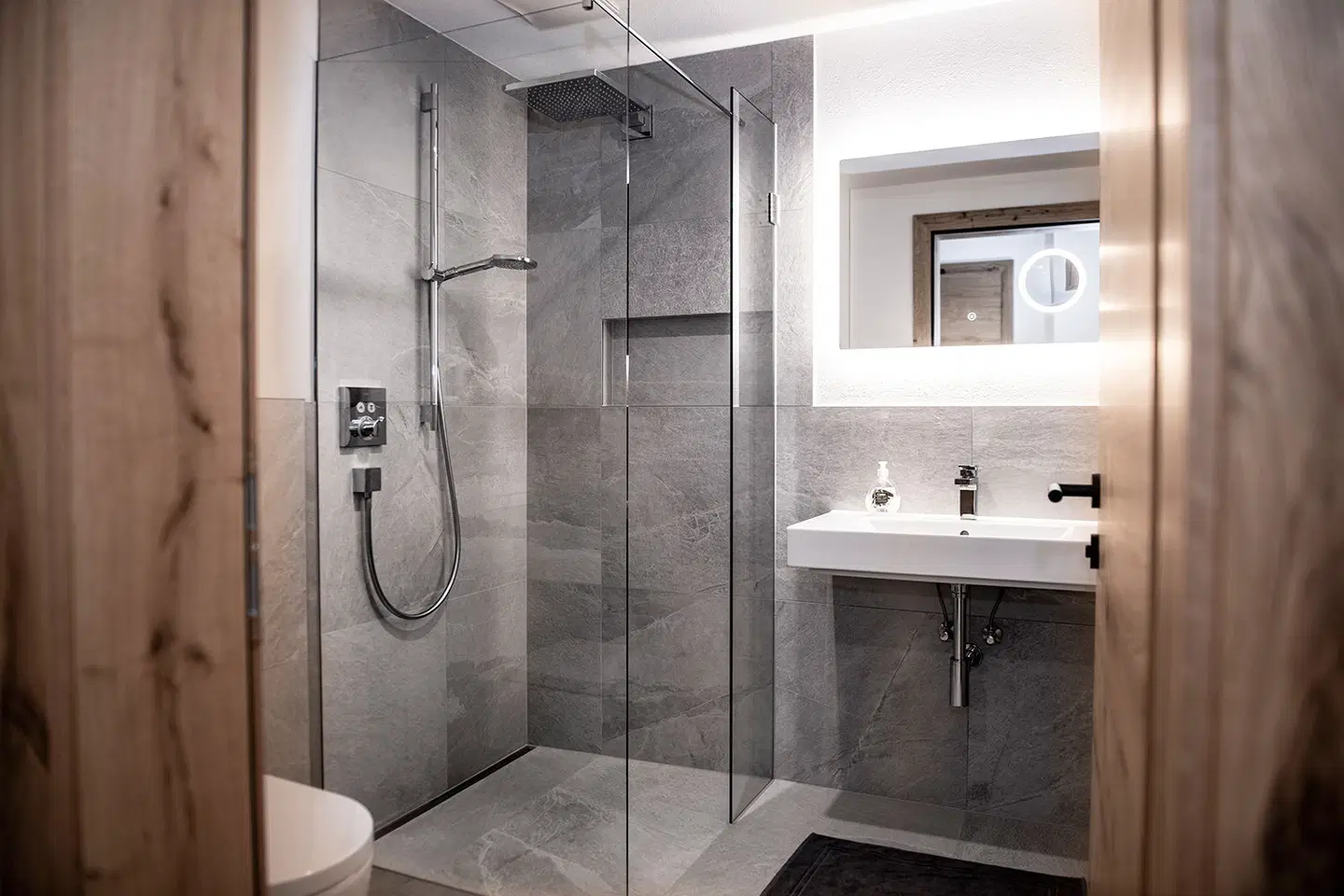 Auszeit Apartments am Fertinghof Badezimmer