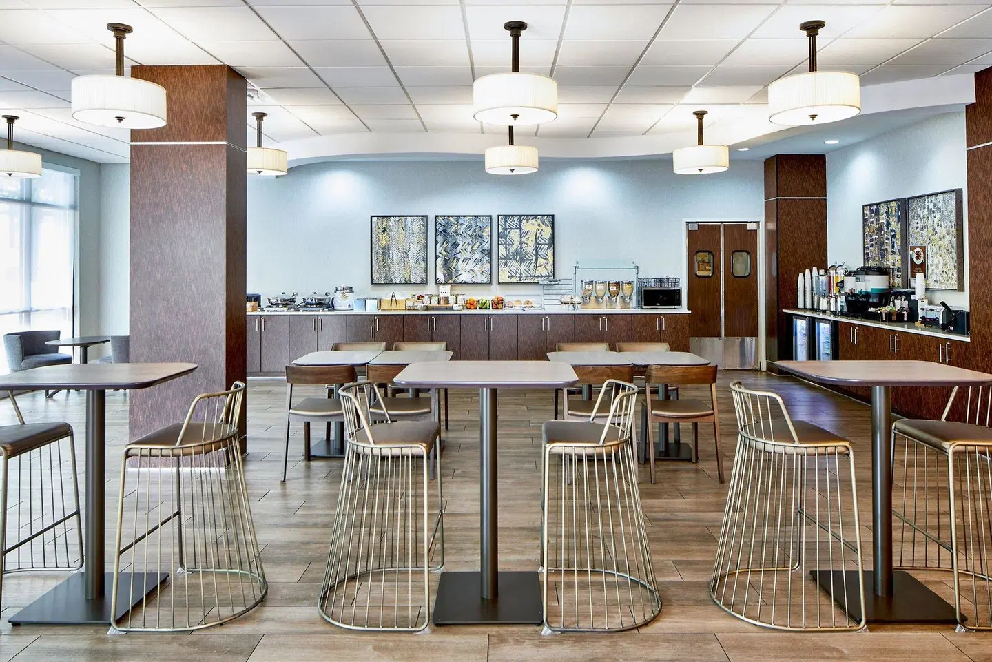 SpringHill Suites by Marriott Memphis Downtown Bar