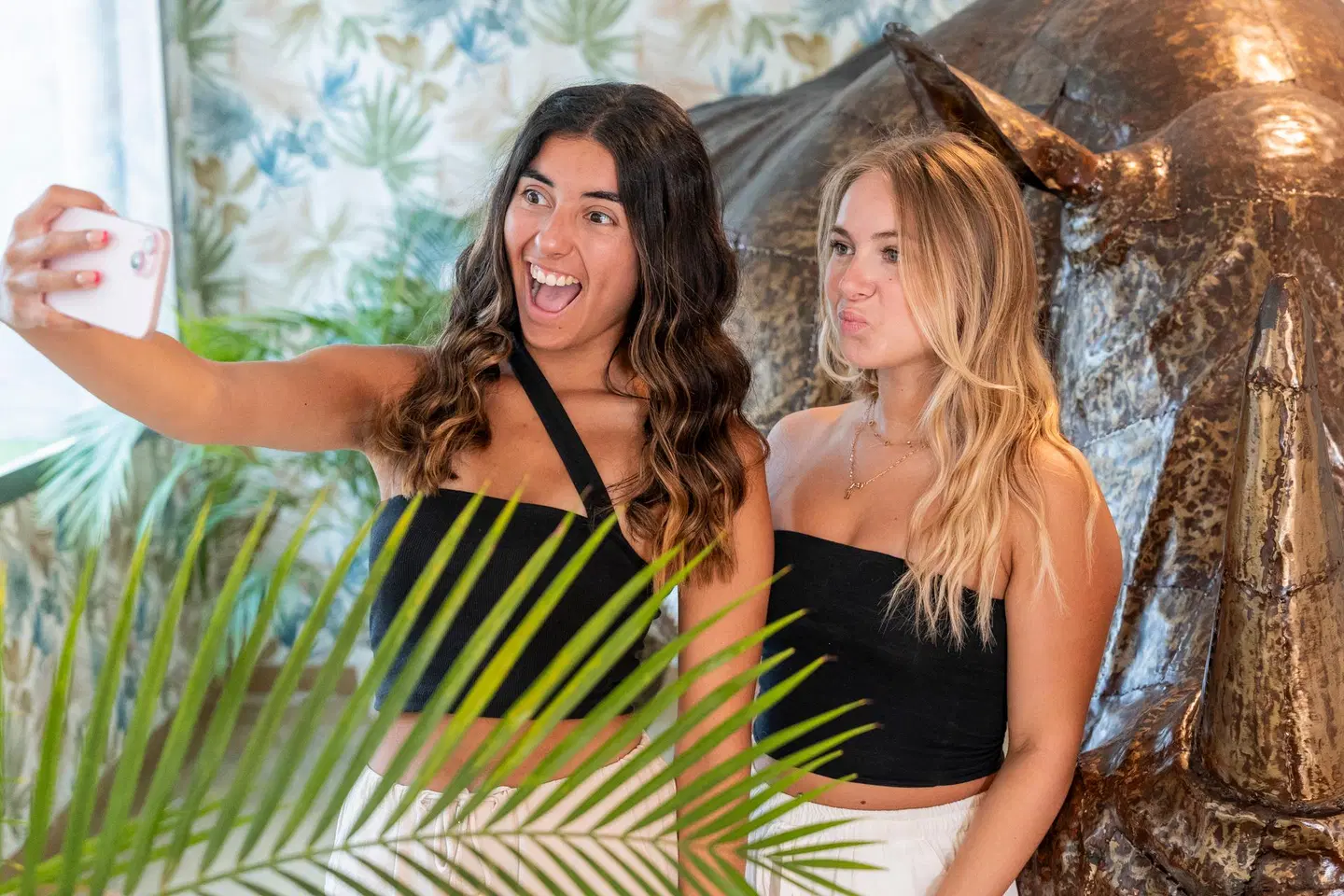 Amic Horizonte PEOPLE