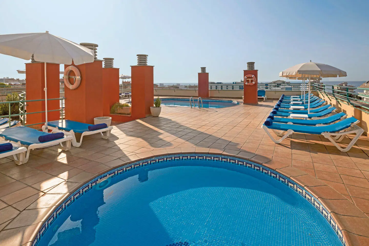 htop Royal Sun Suites OUTDOOR_POOL