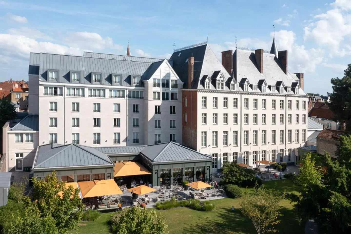 Dukes' Palace Brugge EXTERIOR