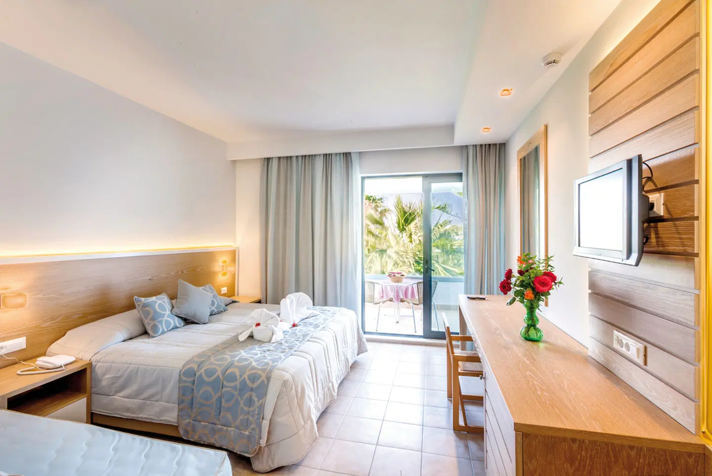 Tigaki Beach ROOM_EXAMPLE