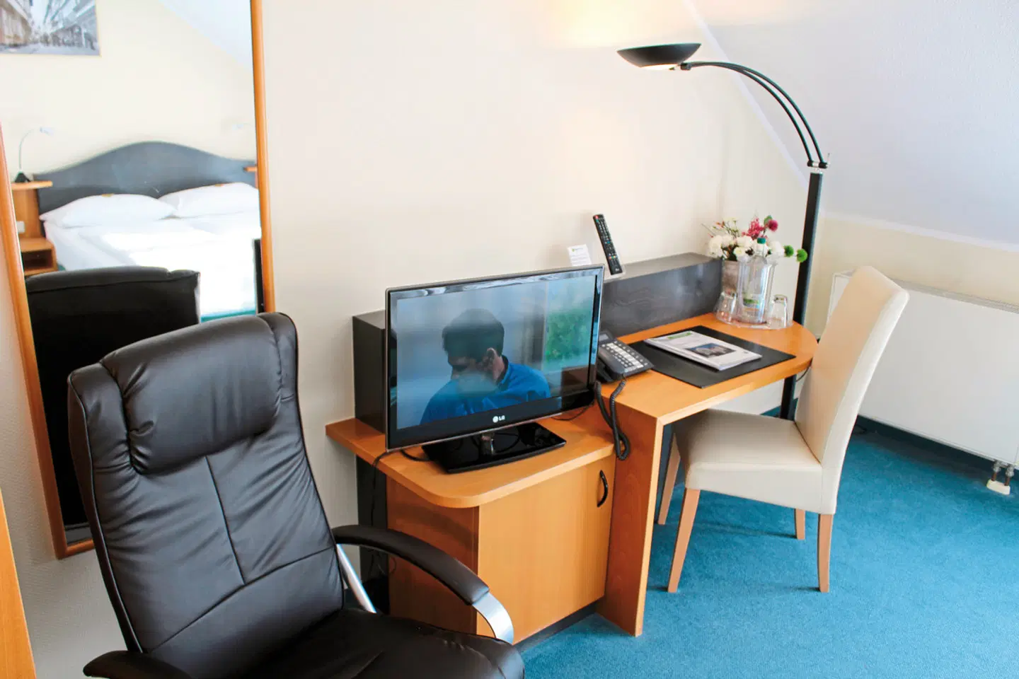 H+ Hotel Erfurt ROOM_EXAMPLE