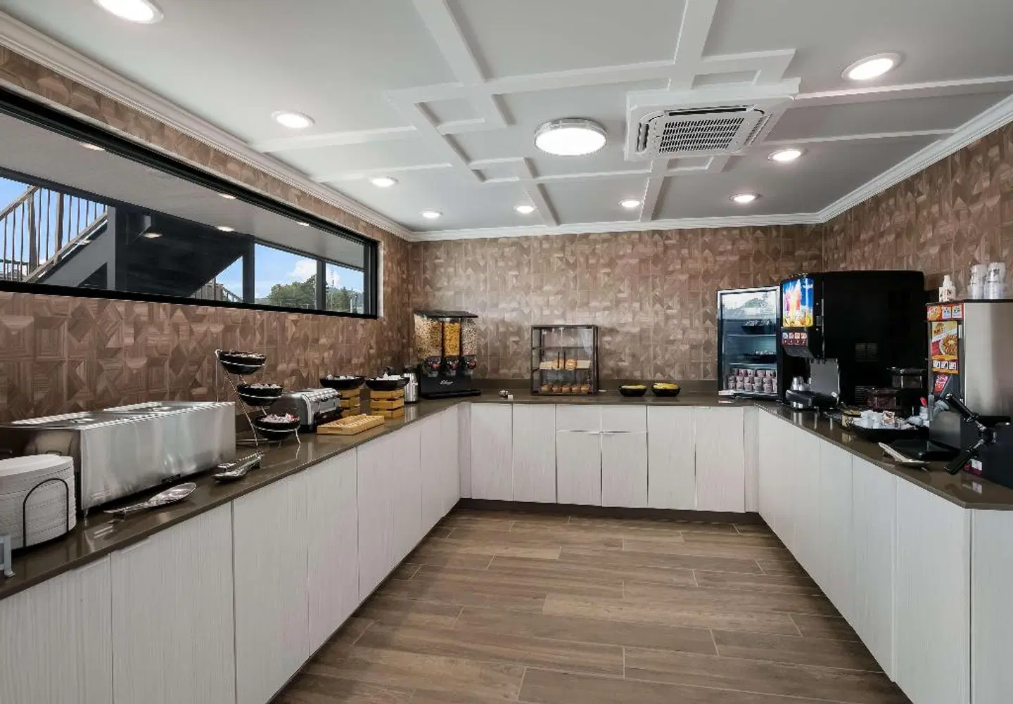 Surestay Plus By Best Western Pigeon Forge Restaurant