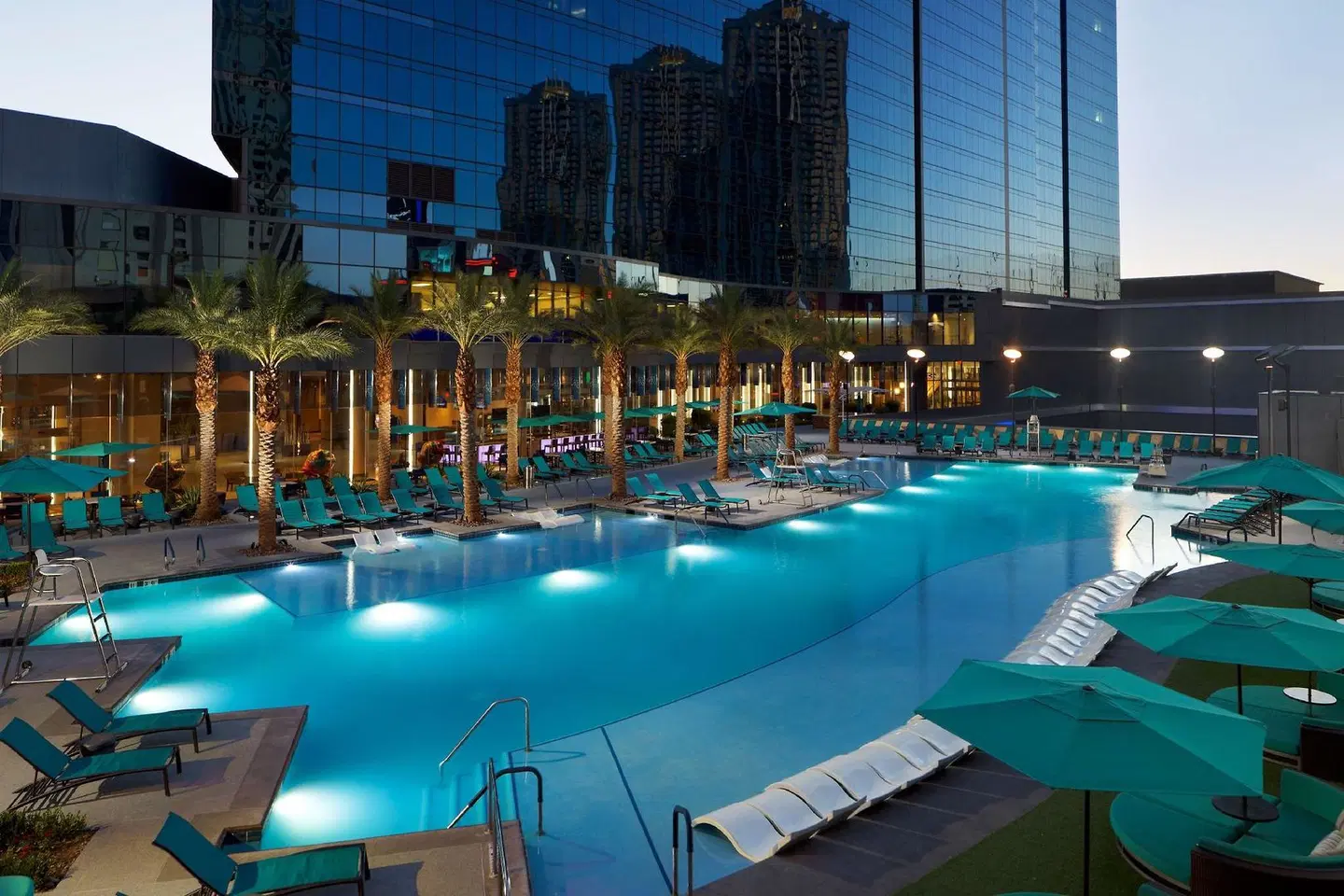 Hilton Grand Vacations Club Elara Center Strip Las Vegas OUTDOOR_POOL