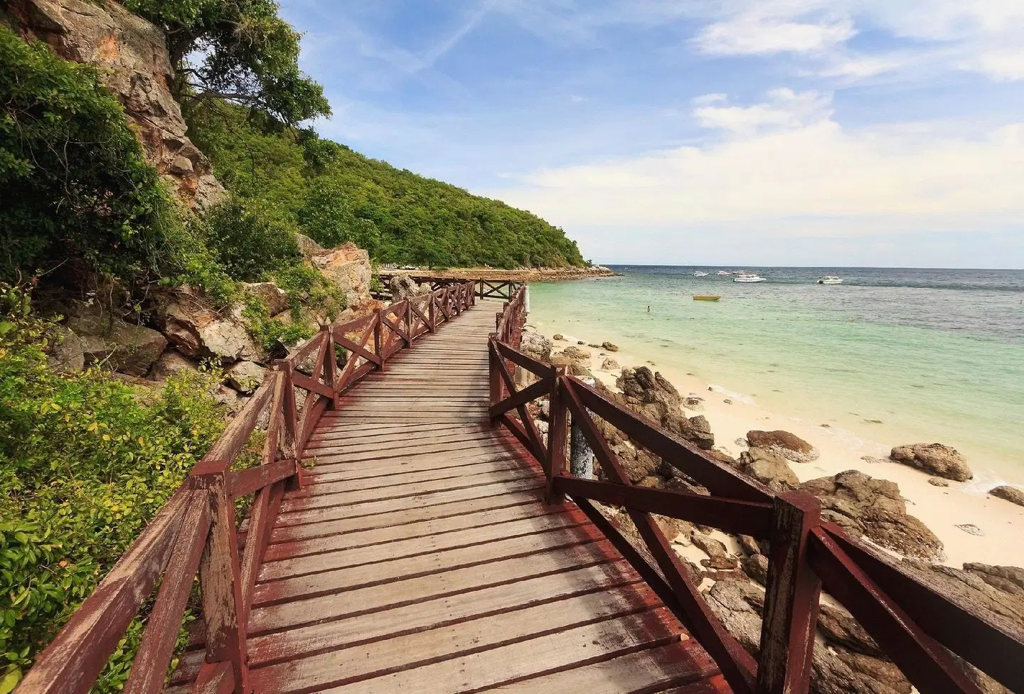 Blooming Hill Boutique Suites LANDSCAPE