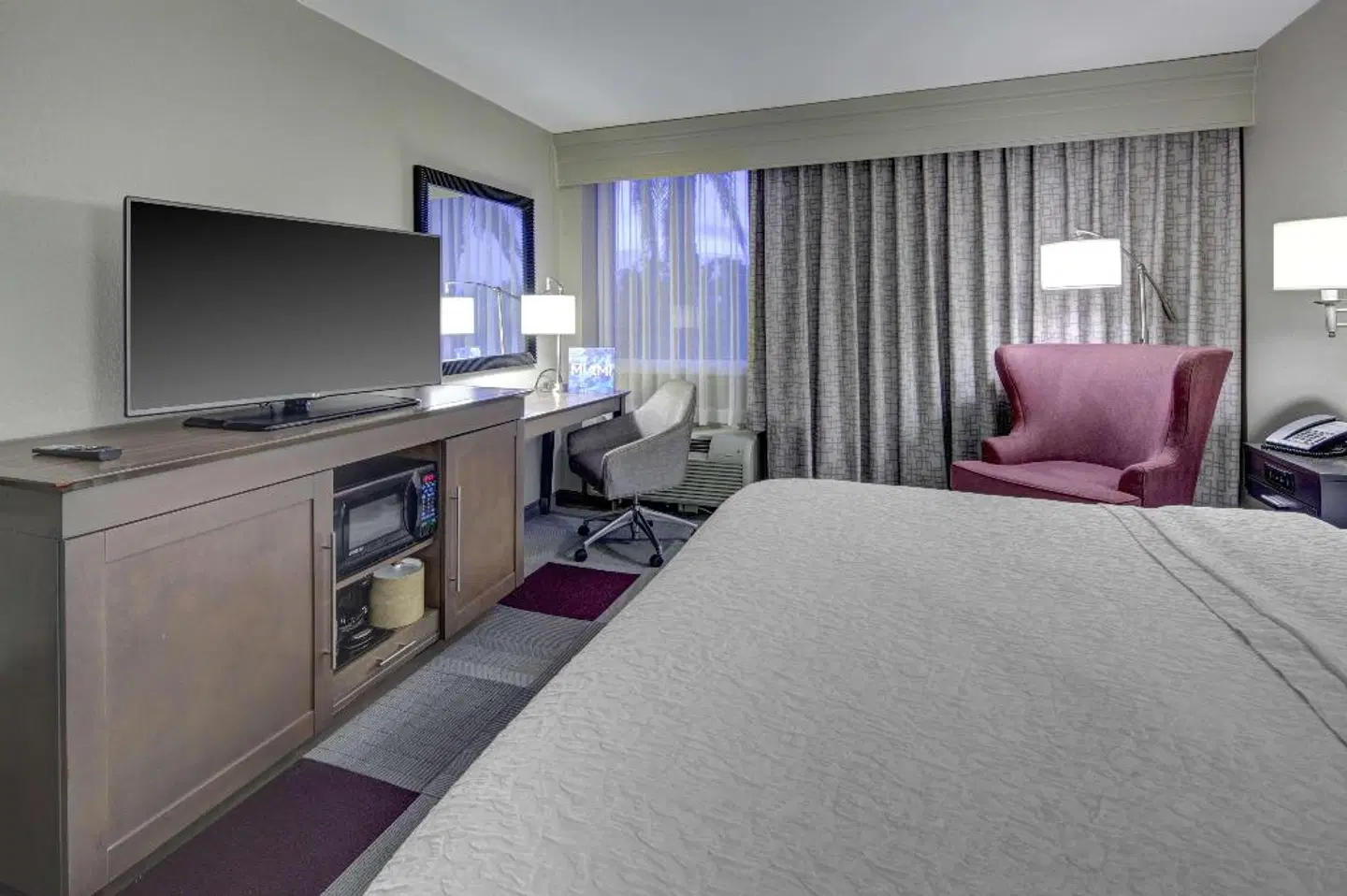 Hampton Inn Miami-Coconut Grove/Coral Gables ROOM_EXAMPLE