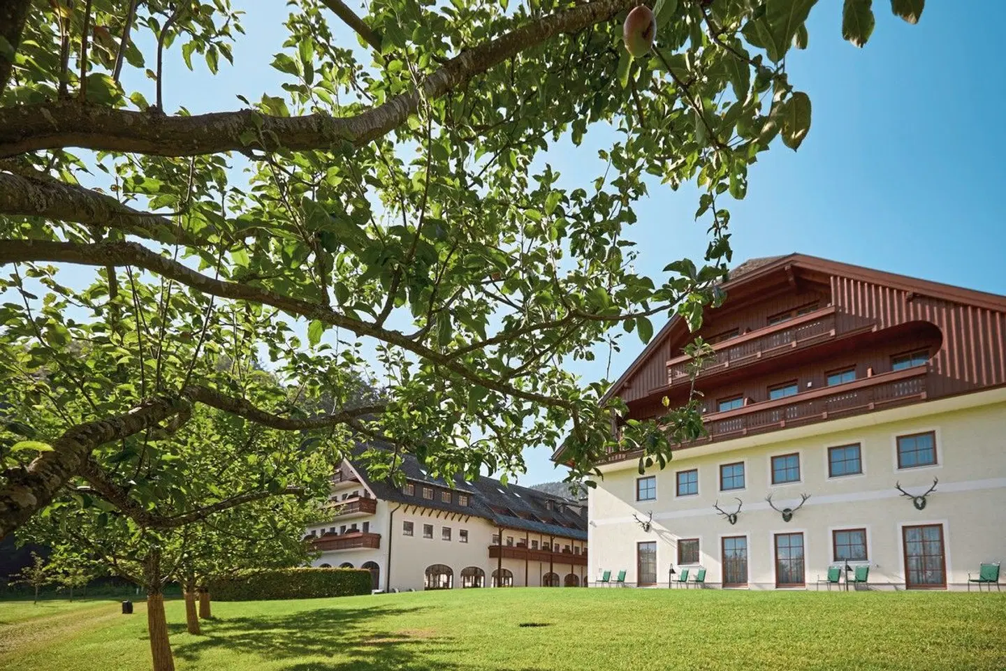 Arabella Jagdhof Resort am Fuschlsee, a Tribute Portfolio Hotel EXTERIOR