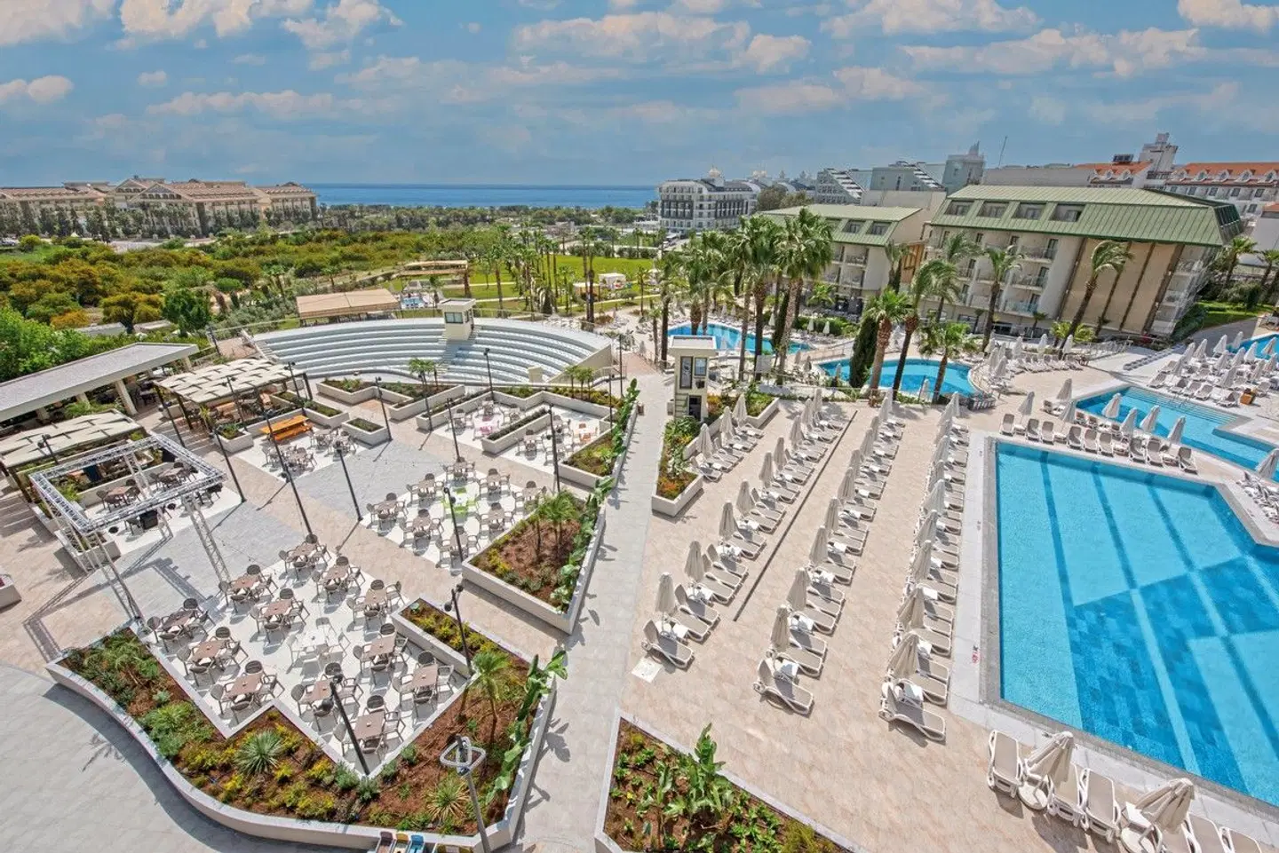 Novum Garden Side EXTERIOR