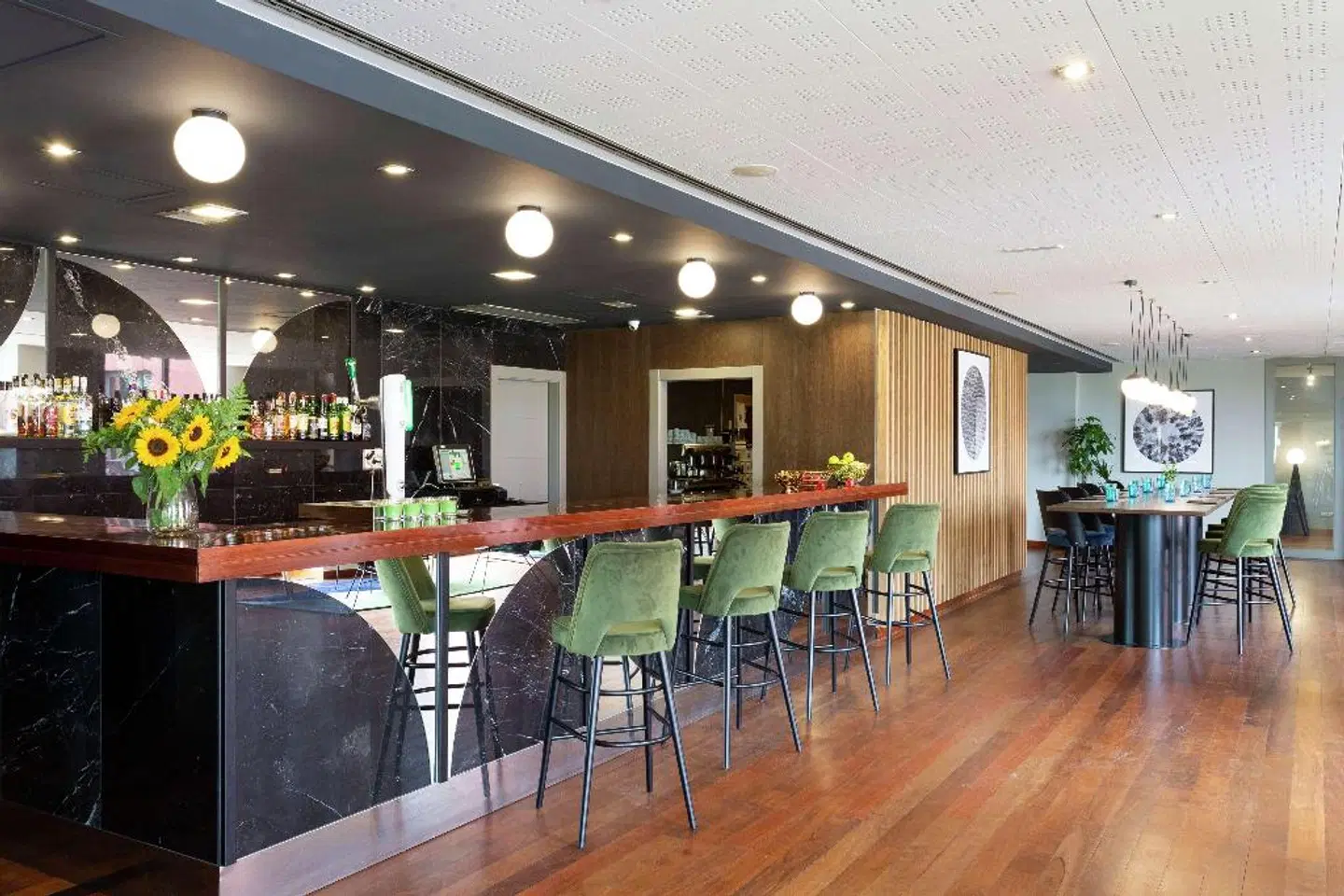 Hotel Barcelona Golf Resort Bar