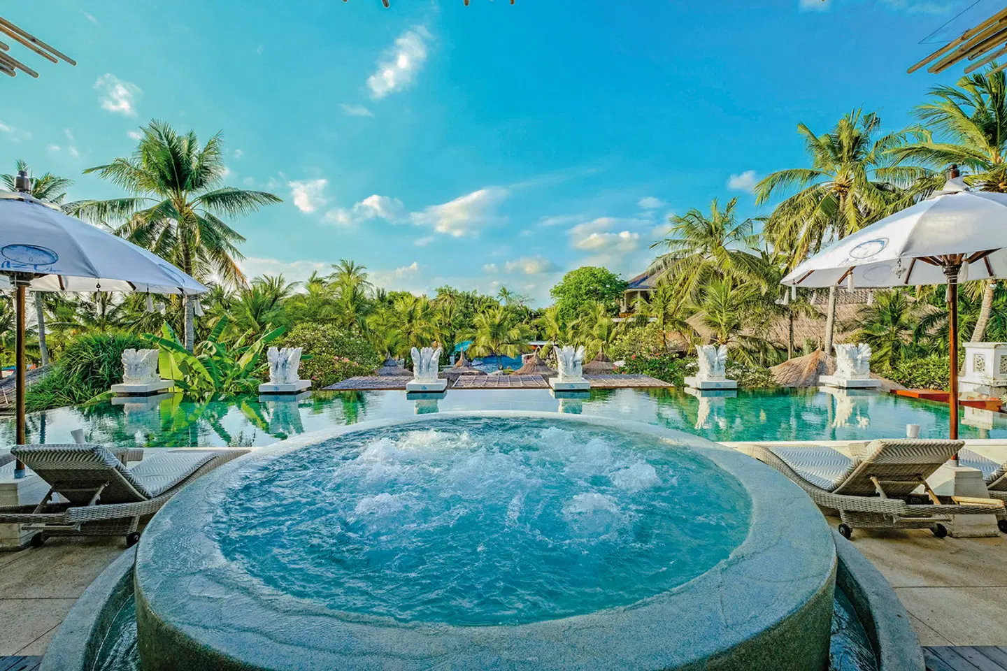 Bali Mandira Beach Resort & Spa OUTDOOR_POOL