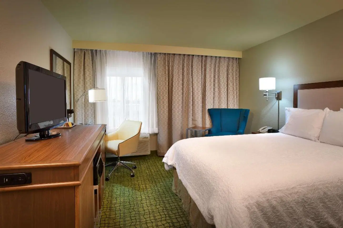 Hampton Inn Irvine East - Lake Forest ROOM_EXAMPLE
