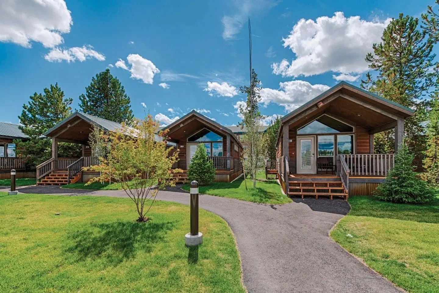 Explorer Cabins at Yellowstone EXTERIOR