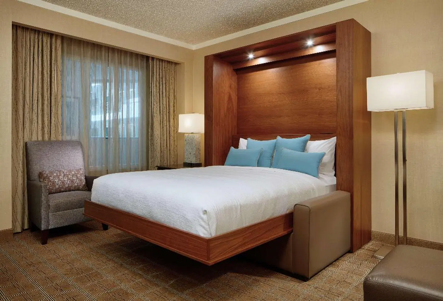 Embassy Suites by Hilton San Diego - La Jolla ROOM_EXAMPLE