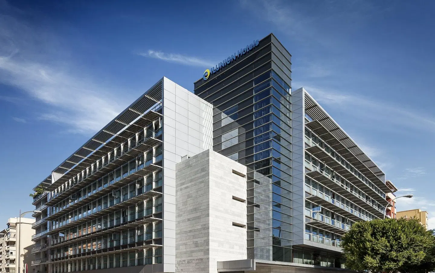 Hotel ILUNION Malaga EXTERIOR