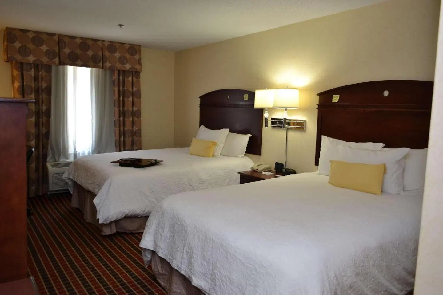 Hampton Inn & Suites Dayton-Airport ROOM_EXAMPLE