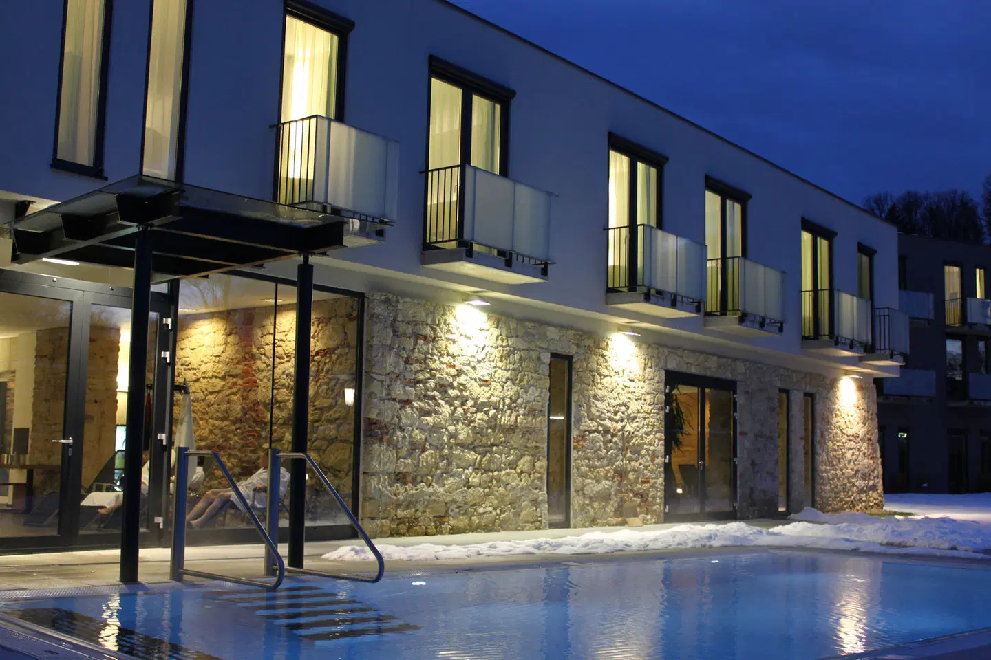 Kaiser von Österreich EXTERIOR