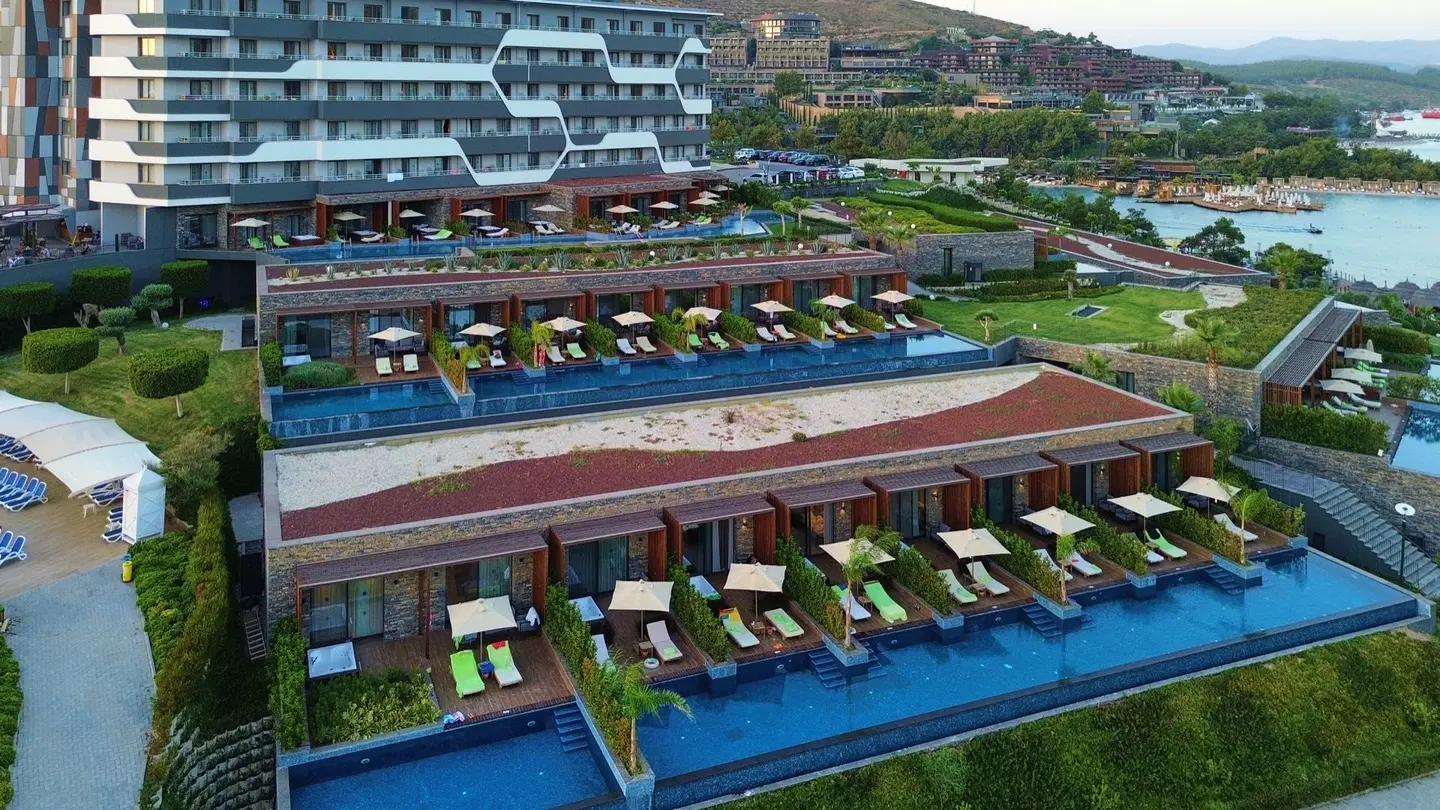 La Blanche Island SPORTS_AND_LEISURE