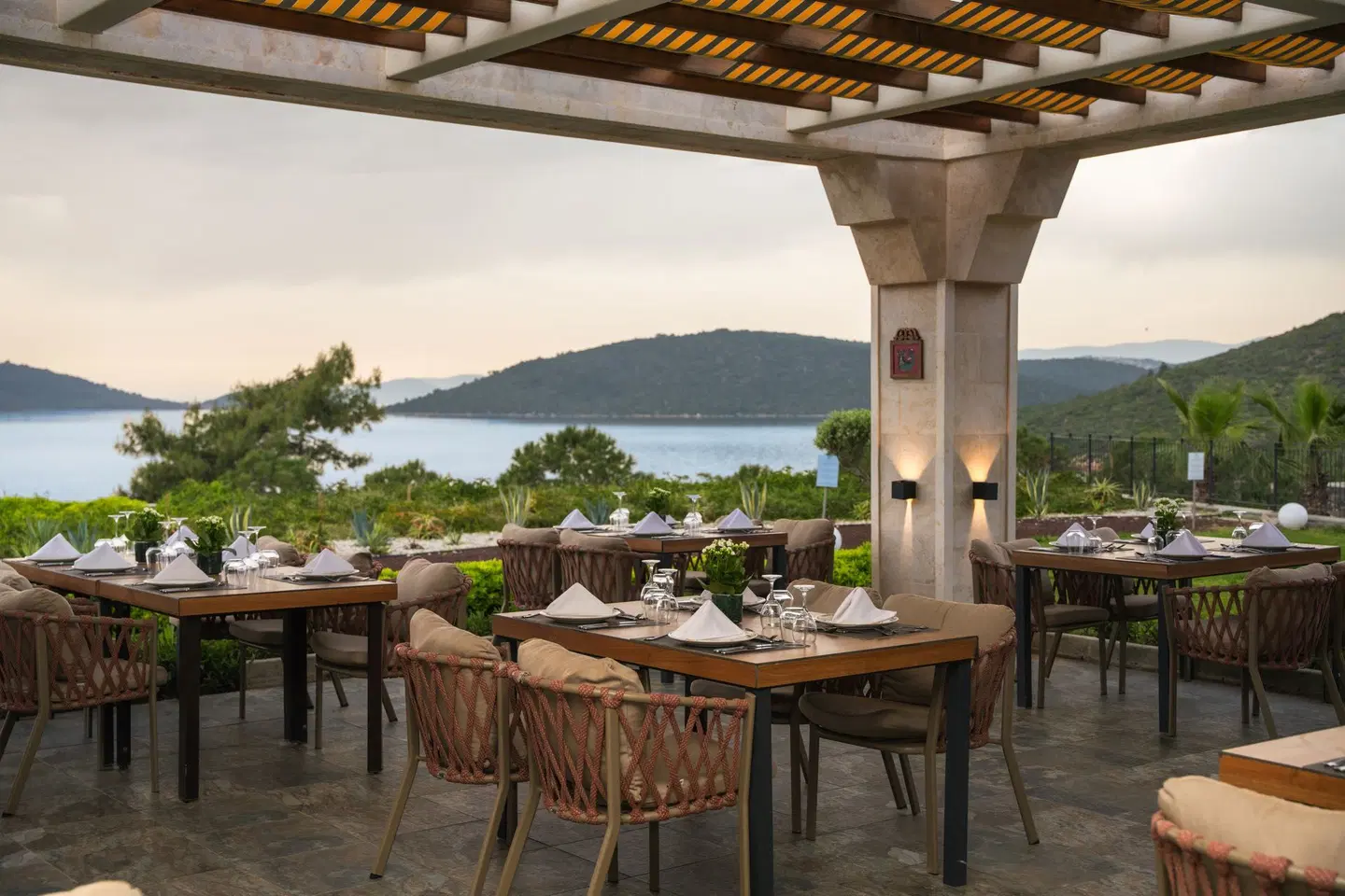 La Blanche Island Restaurant