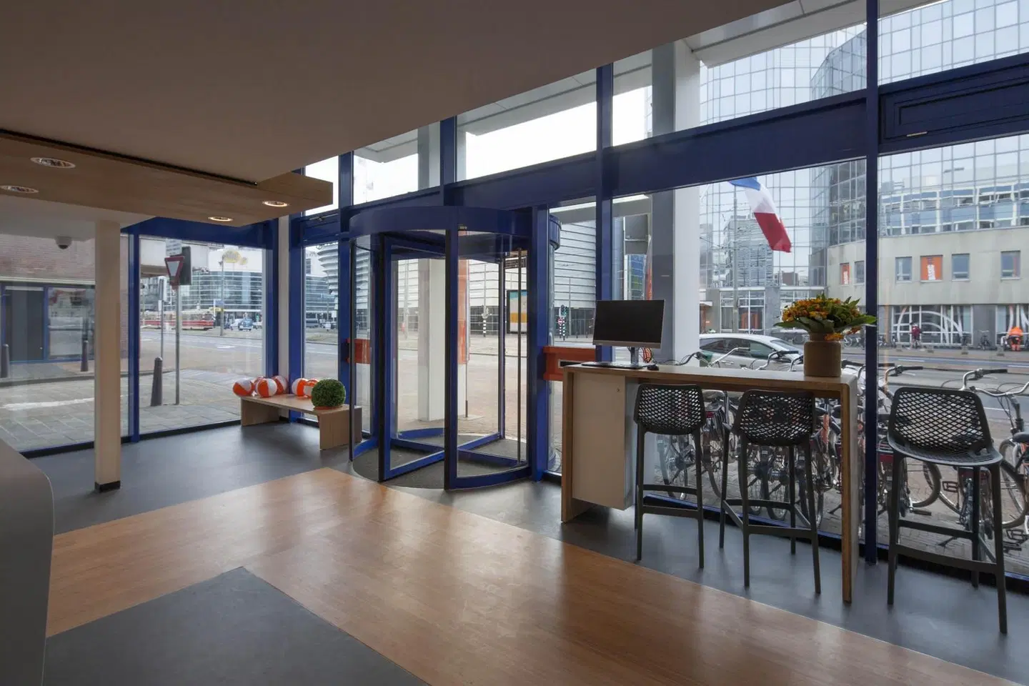 easyHotel The Hague Scheveningen Beach Terrasse