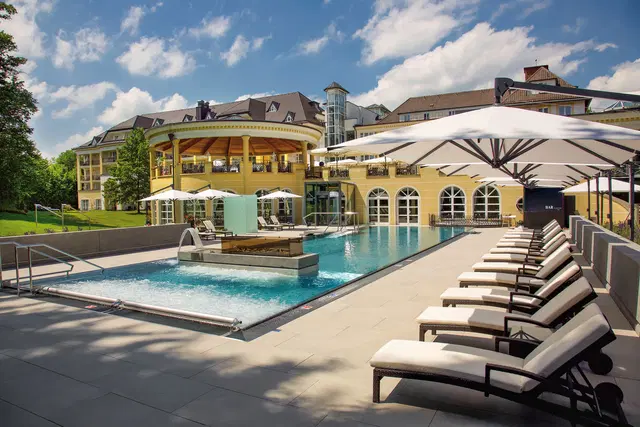 Der Sonnenhof OUTDOOR_POOL