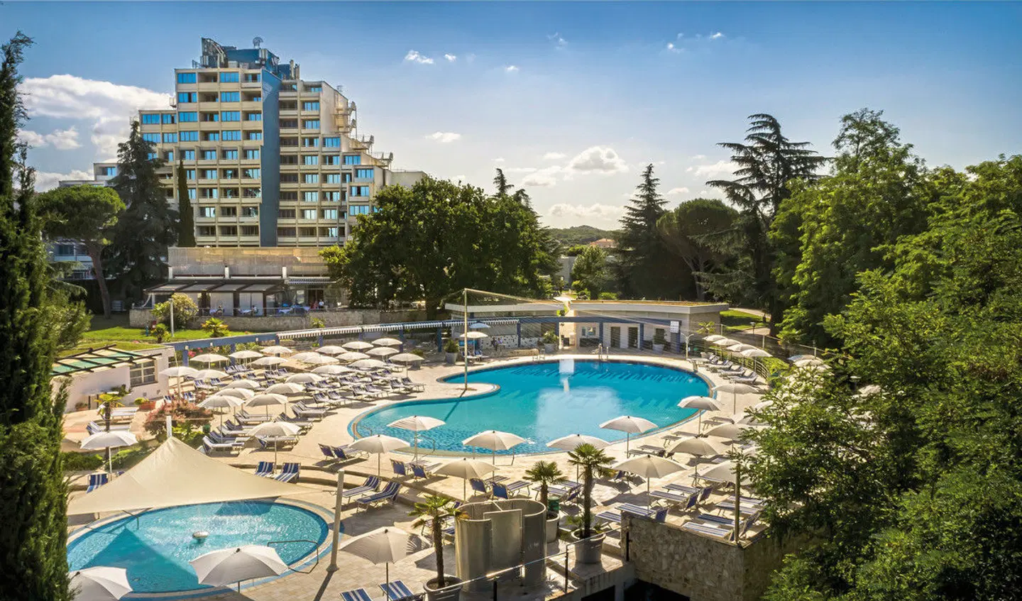 Valamar Diamant Hotel OUTDOOR_POOL