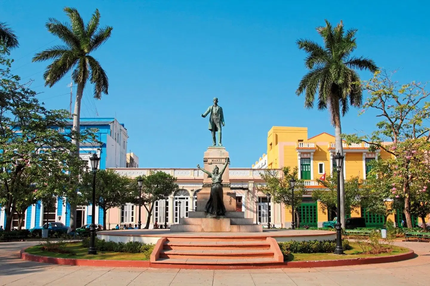 Oldtimer - back to the 50ies - West Kuba EXTERIOR