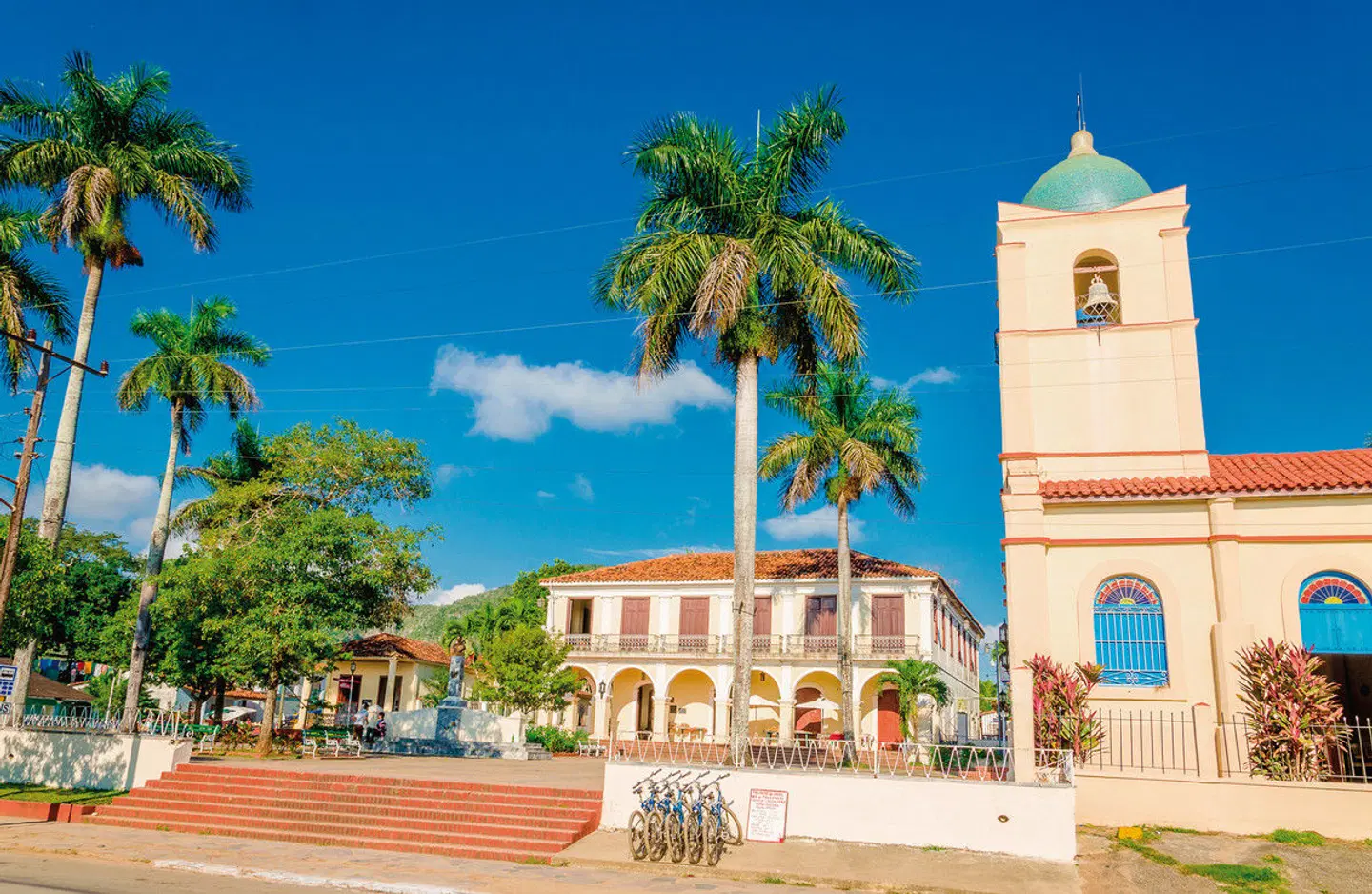 Oldtimer - back to the 50ies - West Kuba EXTERIOR