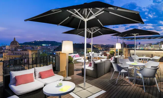 H10 Universitat Terrasse