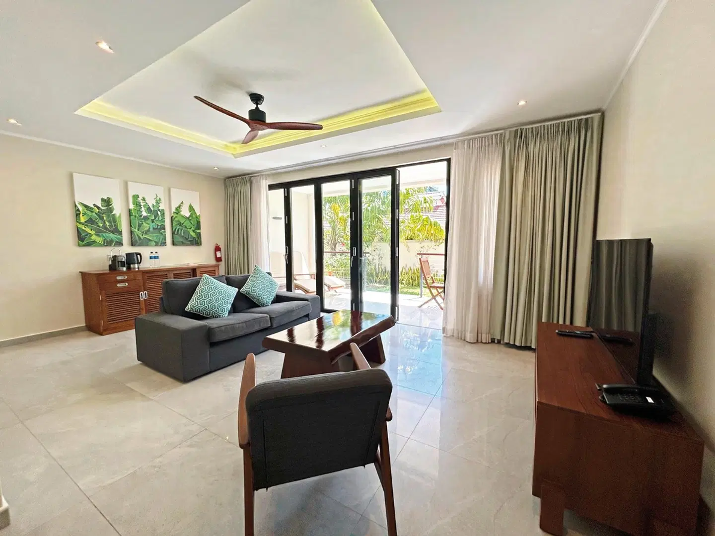 Blue Lagoon Chalets LOUNGE_LOBBY