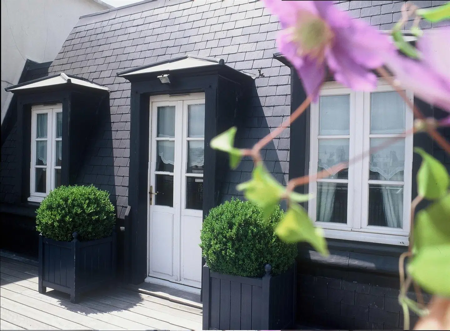 Golden Tulip Washington Opera EXTERIOR