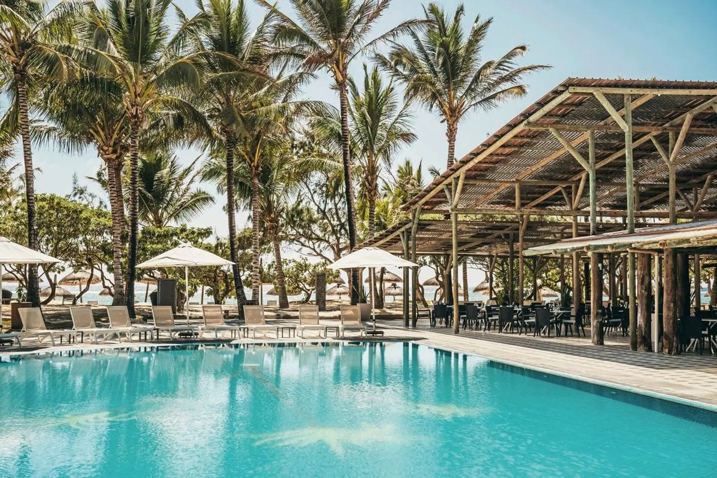 Crystals Beach Resort Belle Mare OUTDOOR_POOL