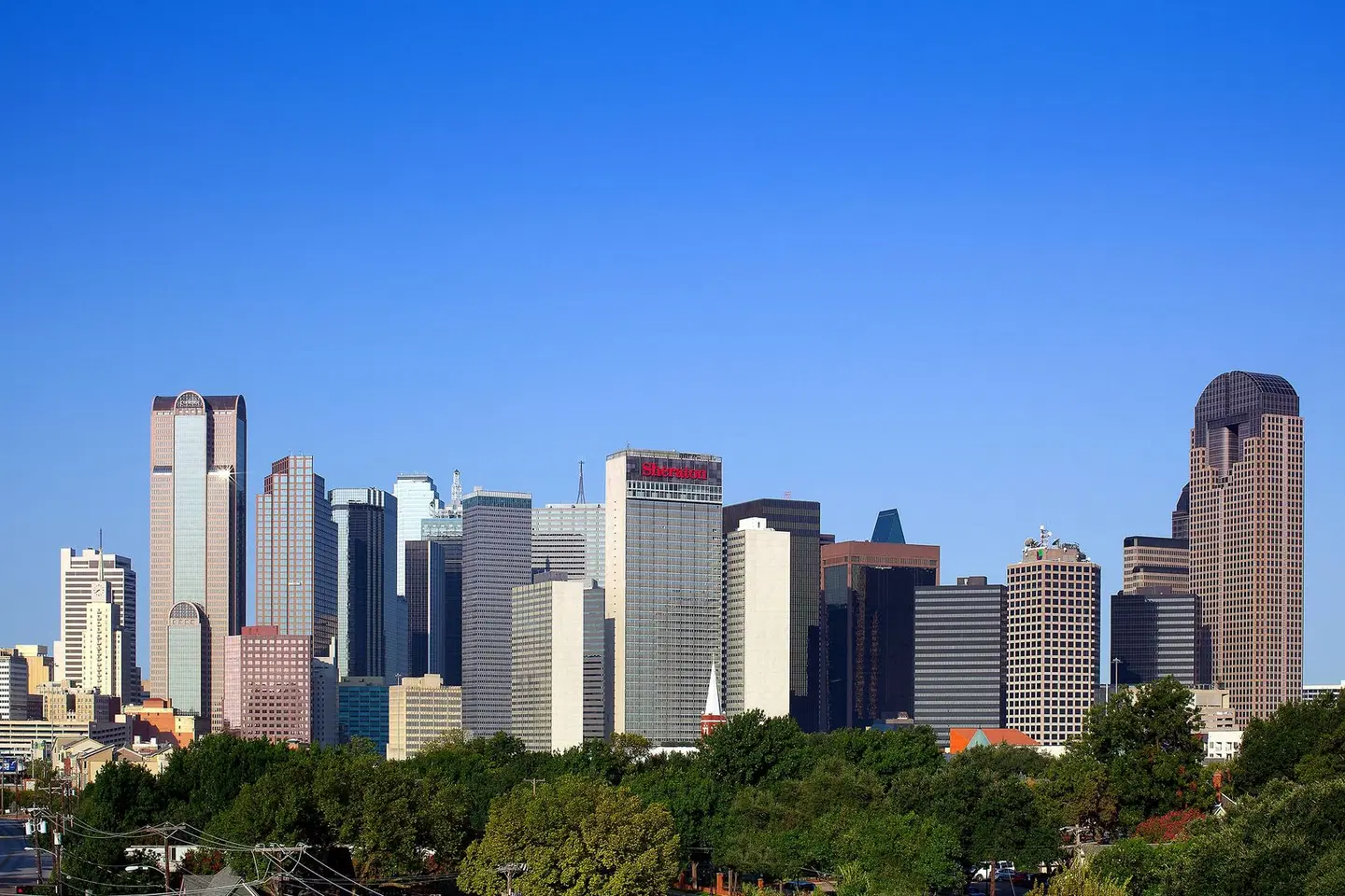 Sheraton Dallas EXTERIOR