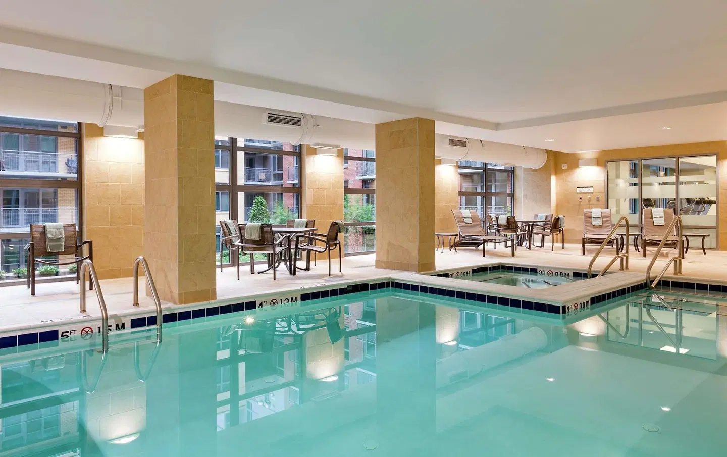 Hilton Garden Inn Washington DC/U.S. Capitol Hallenbad