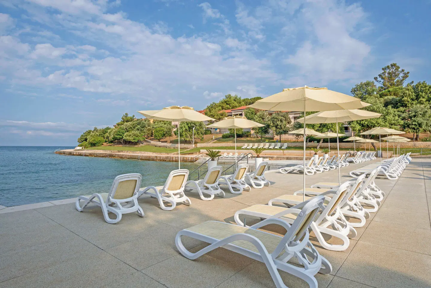 Maistra Camping Porto Sole Mobile Homes Strand