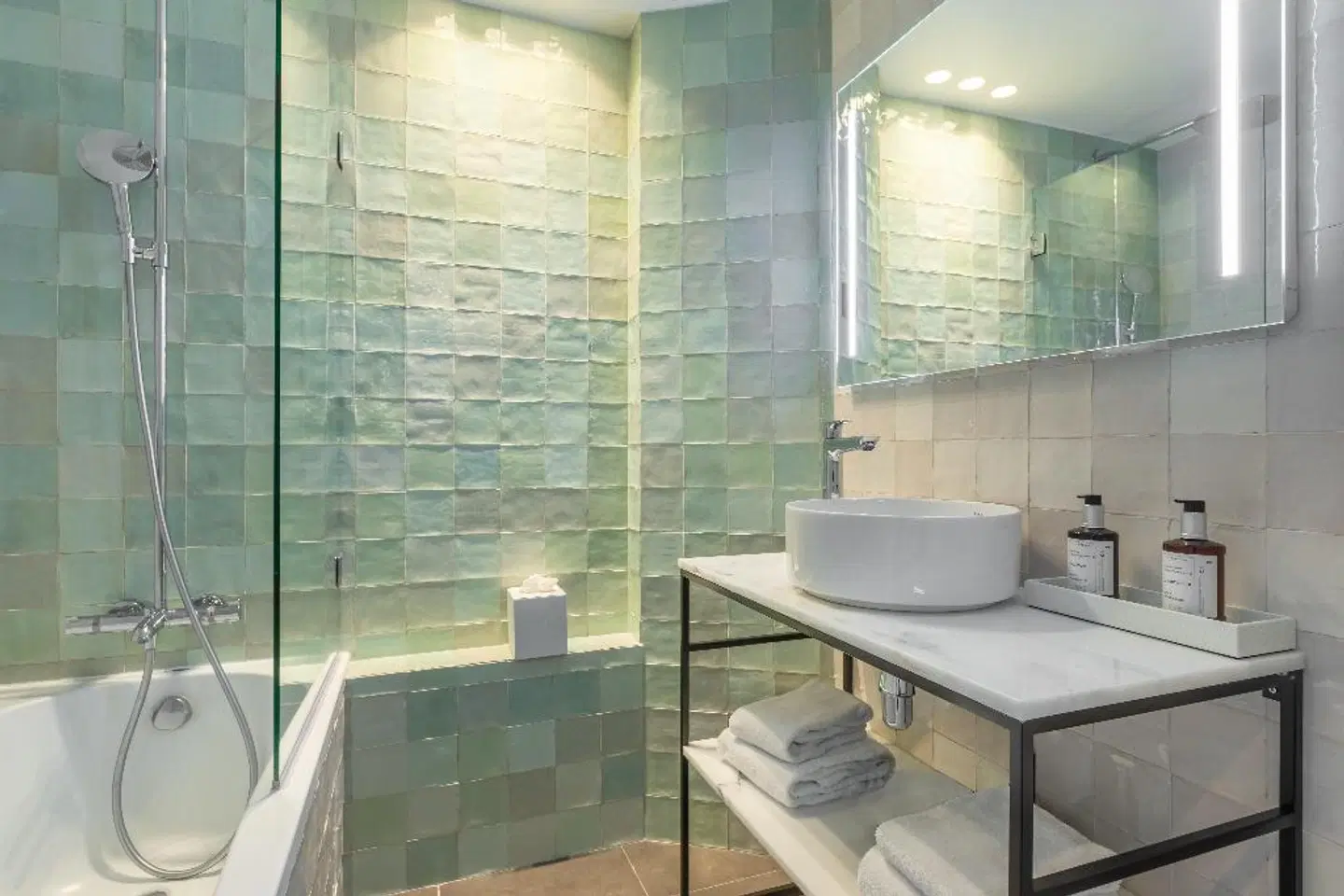 Holiday Inn Paris Gare Montparnasse Badezimmer