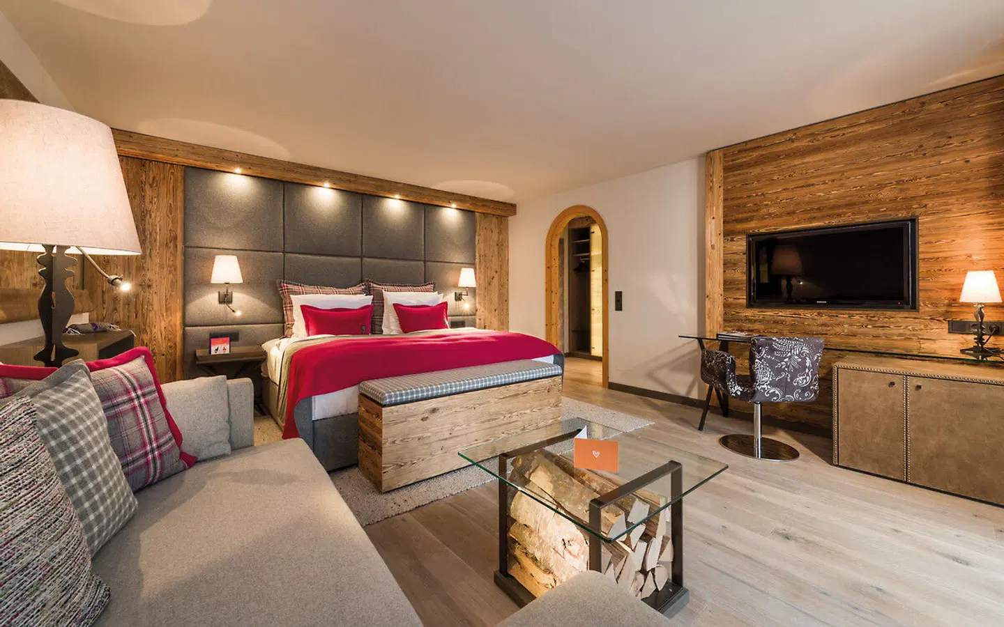 Eva Village ROOM_EXAMPLE